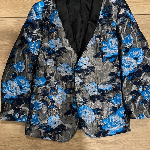 Suslo Couture Blazer Jacket Boys Size 16 with Boys Size 14 Shirt and Bow Tie - Picture 5 of 6